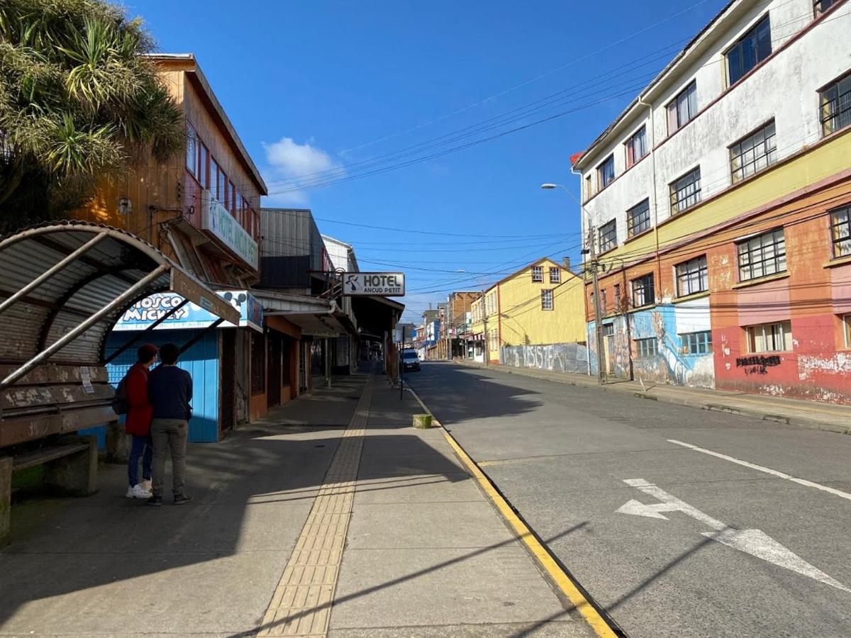 Ancud Petit Hostal Esterno foto